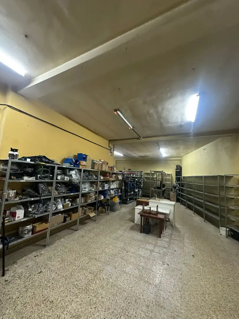 Geschaftsraum zur Miete in Langreo mit Möbliert
