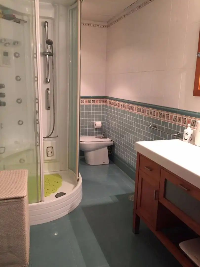 Baño de Casa adosada en venta en Melilla con Aire acondicionado, Jardín privado y Terraza