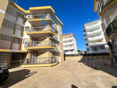 Vista exterior de Apartament en venda en La Antilla amb Terrassa i Moblat