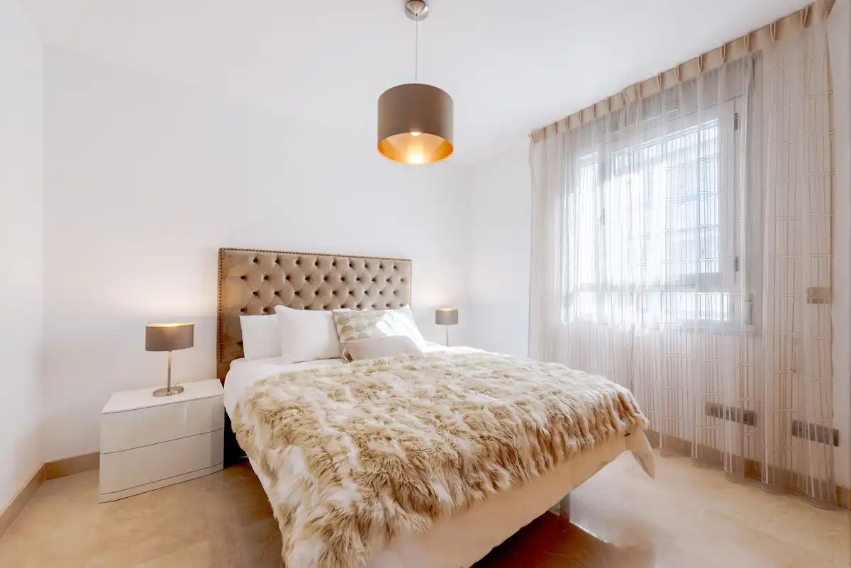 Bedroom of Flat for sale in Marbella  with Air Conditioner and Terrace