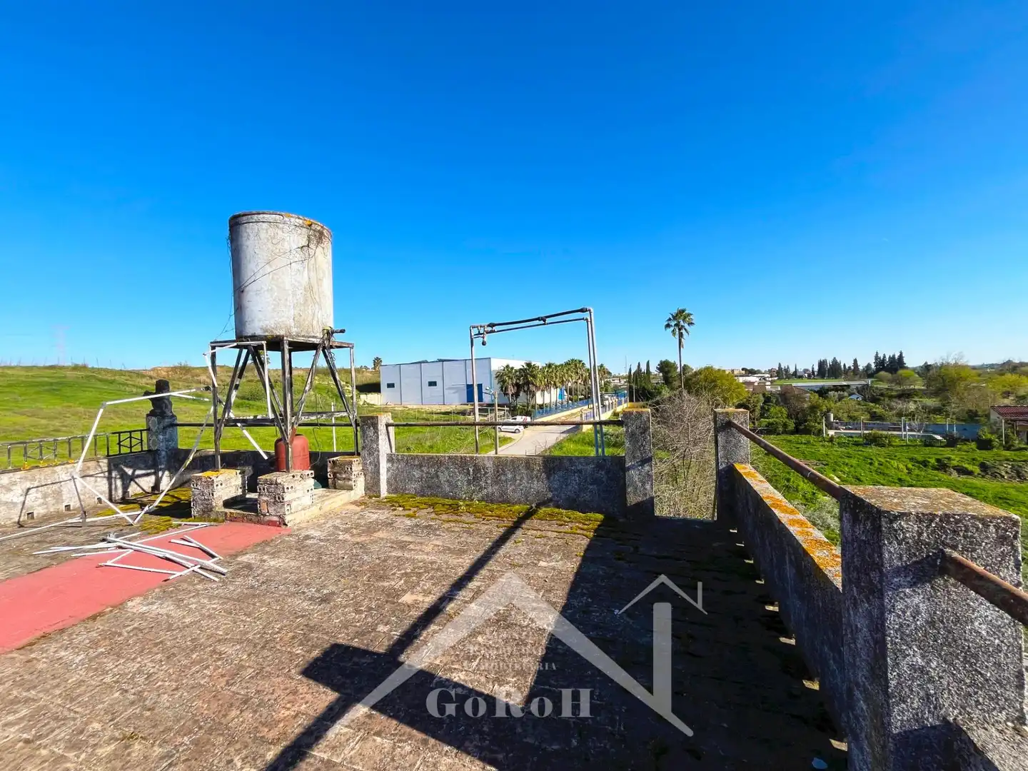 Casa adosada en venta en Villaverde del Río