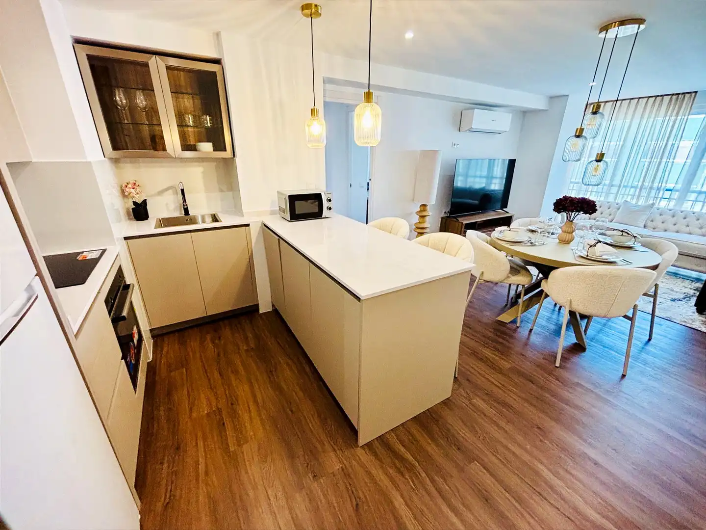 Cocina de Apartamento en venta en Fuengirola con Aire acondicionado, Calefacción y Jardín privado