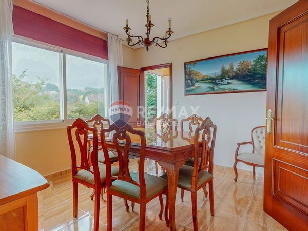 Dining room of House or chalet for sale in Vigo   with Heating, Private garden and Storage room