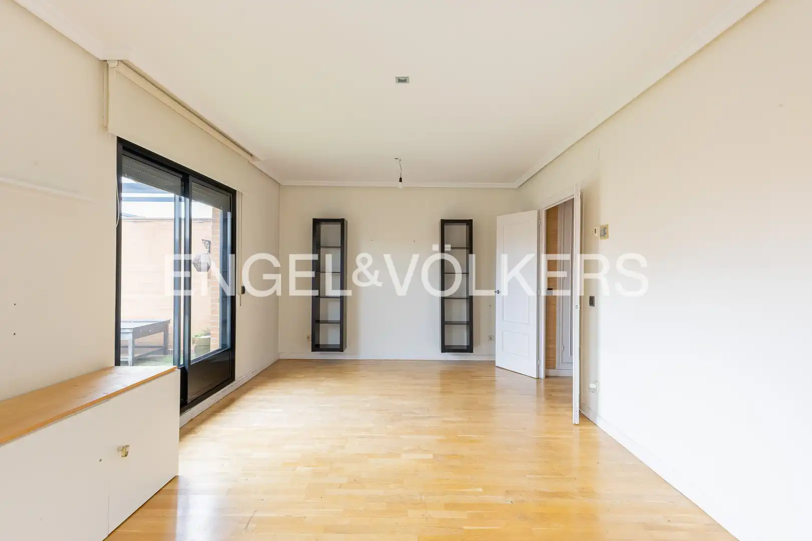 Sala de estar de Piso en venta en La Moraleja con Aire acondicionado, Calefacción y Terraza