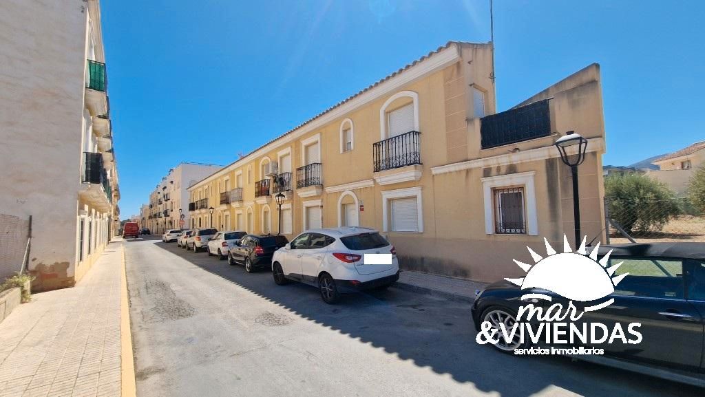 Vista exterior de Casa adosada en venda en Turre amb Terrassa i Balcó