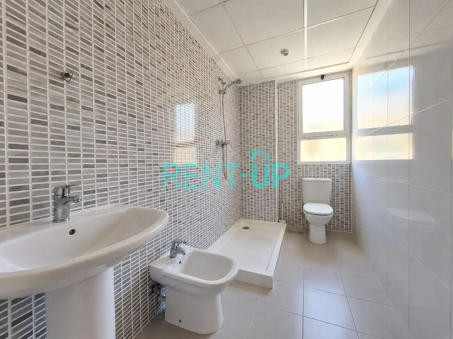 Baño de Casa adosada en venta en Novelé  / Novetlè con Aire acondicionado, Jardín privado y Terraza