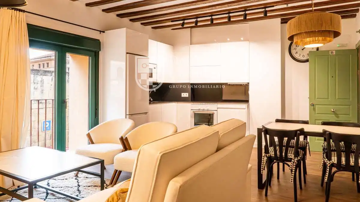 Sala d'estar de Apartament de lloguer en Segovia amb Calefacció, Terrassa i Moblat