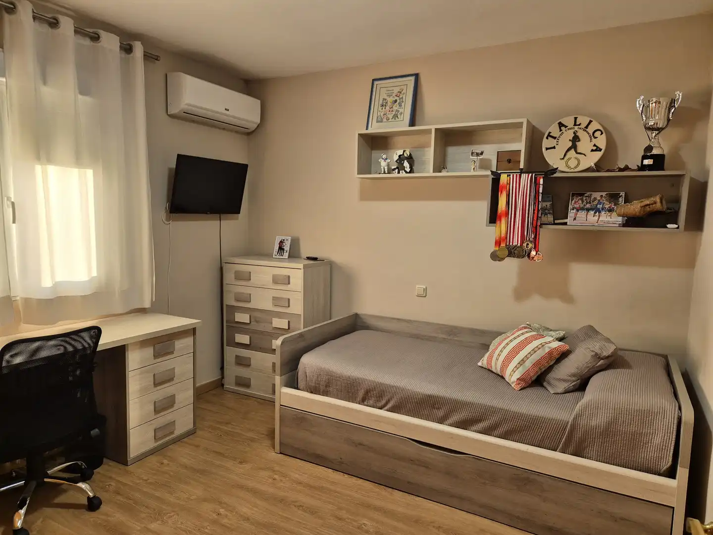 Casa o xalet en venda a Avenida del Madroño, Patrocinio - Nueva Talavera