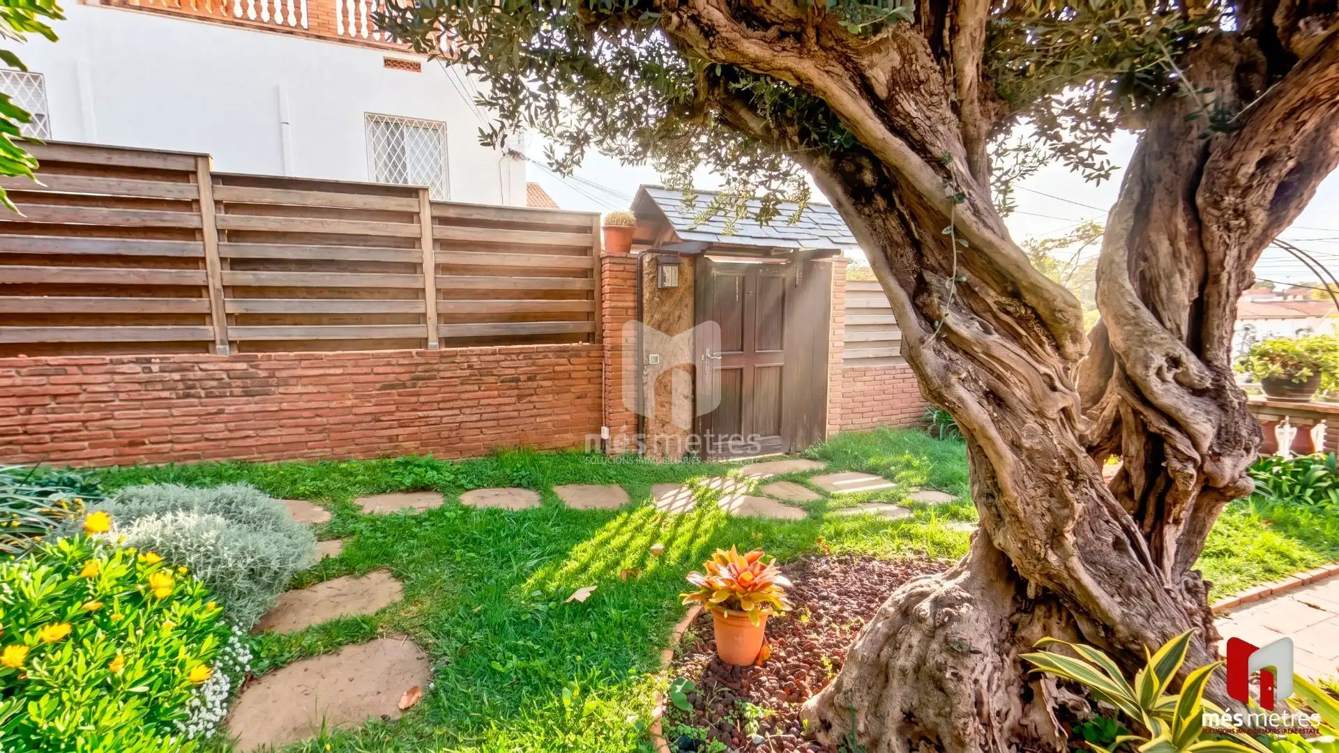 Jardí de Casa o xalet en venda en El Masnou amb Calefacció, Jardí privat i Traster