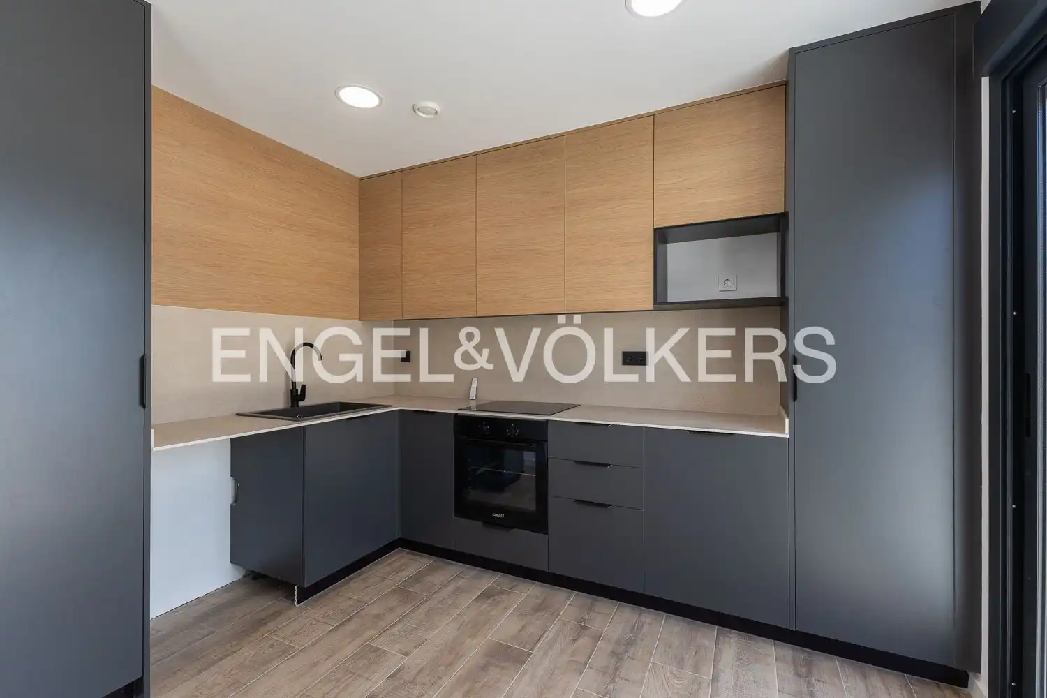 Kitchen of Houses for rent in Serra  with Air Conditioner, Heating and Terrace