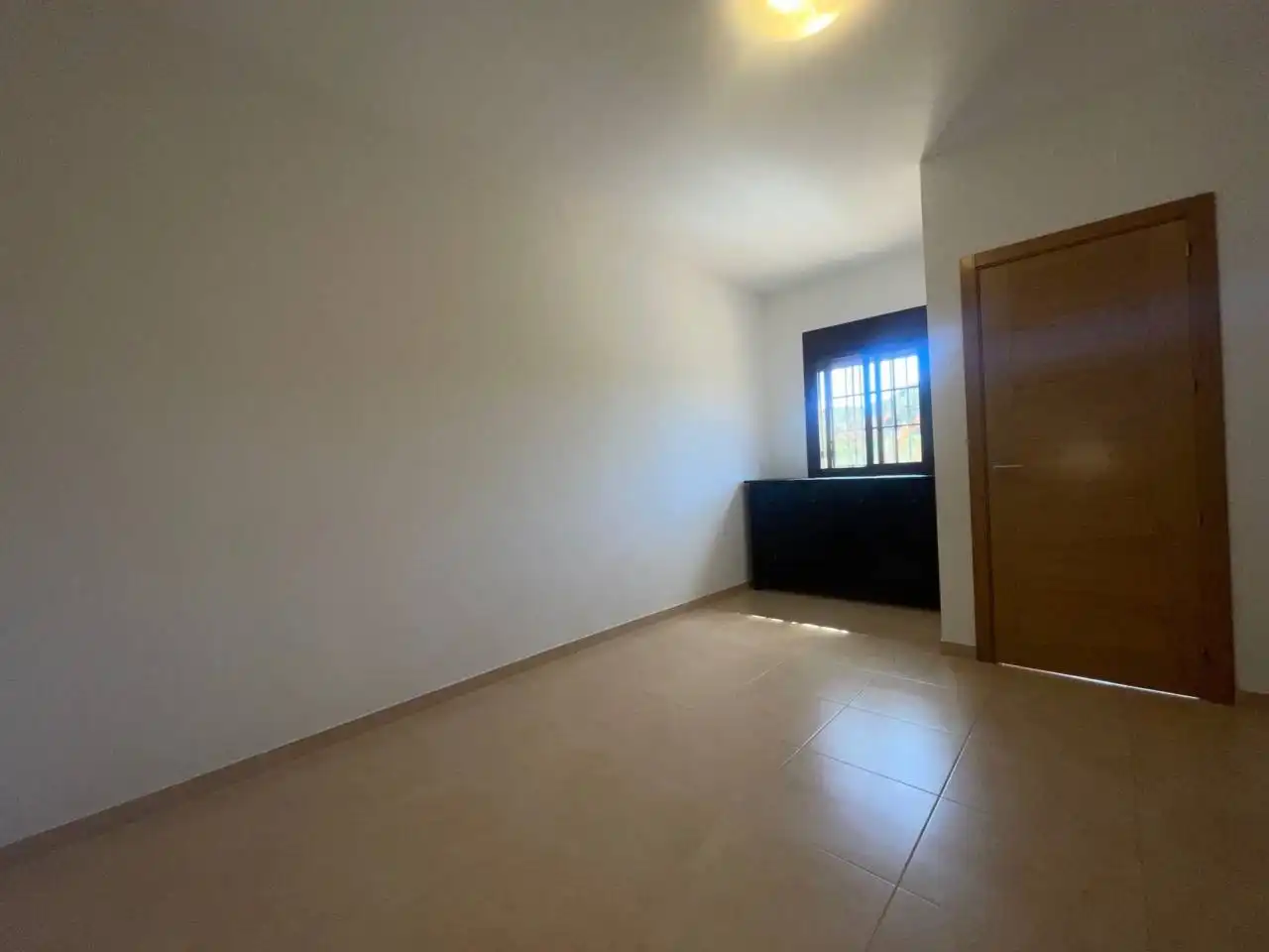 Habitación de Casa o chalet de alquiler en Estepona con Calefacción, Jardín privado y Terraza