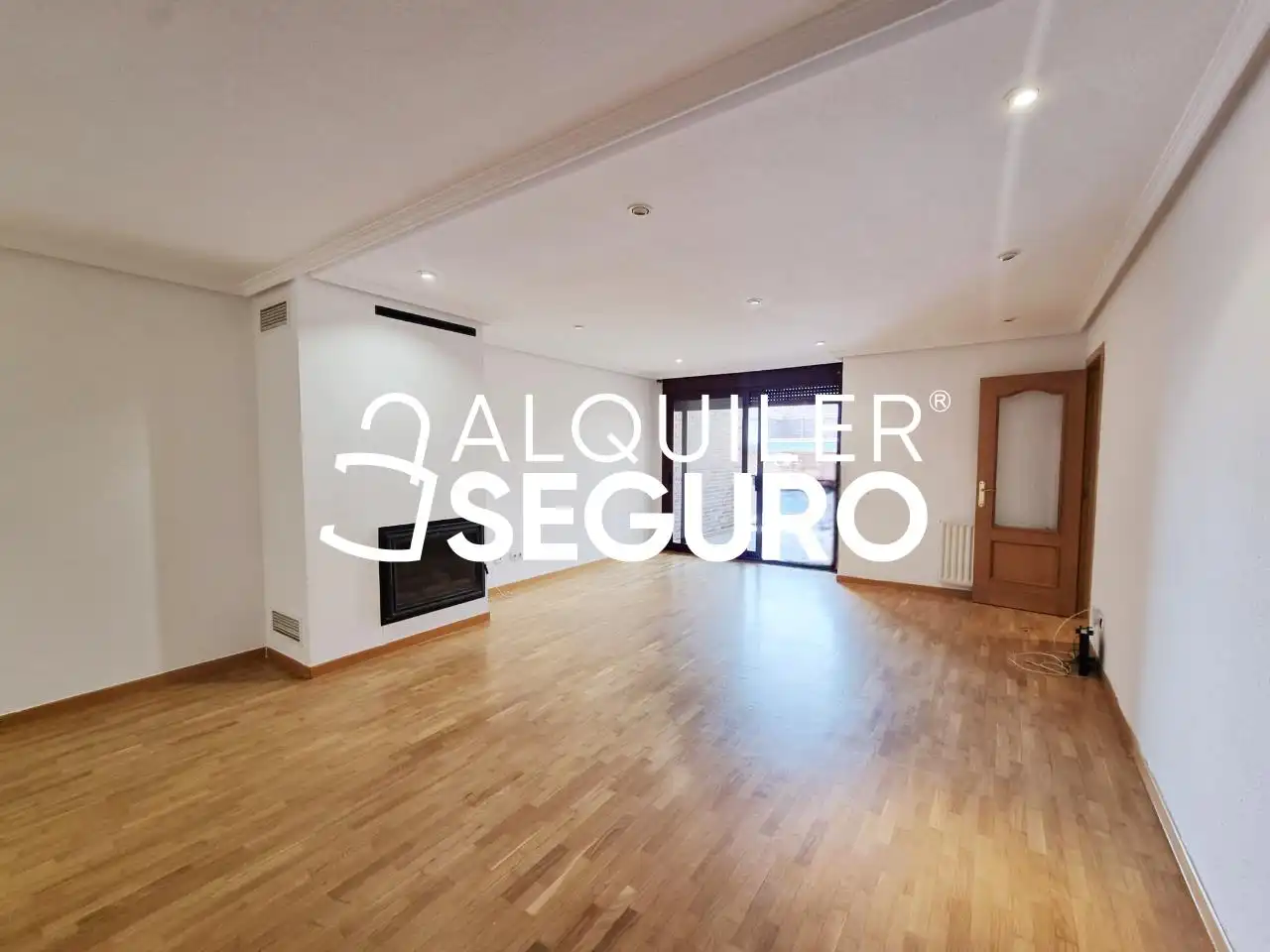 Living room of Flat for rent in Las Rozas de Madrid  with Heating, Terrace and Storage room