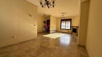 Living room of Single-family semi-detached for sale in Badajoz Capital  with Air Conditioner, Heating and Private garden