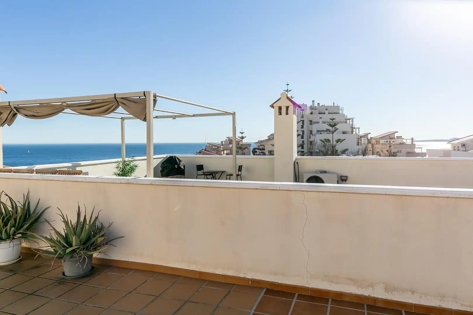 Terraza de Dúplex en venta en Benalmádena con Aire acondicionado, Calefacción y Jardín privado