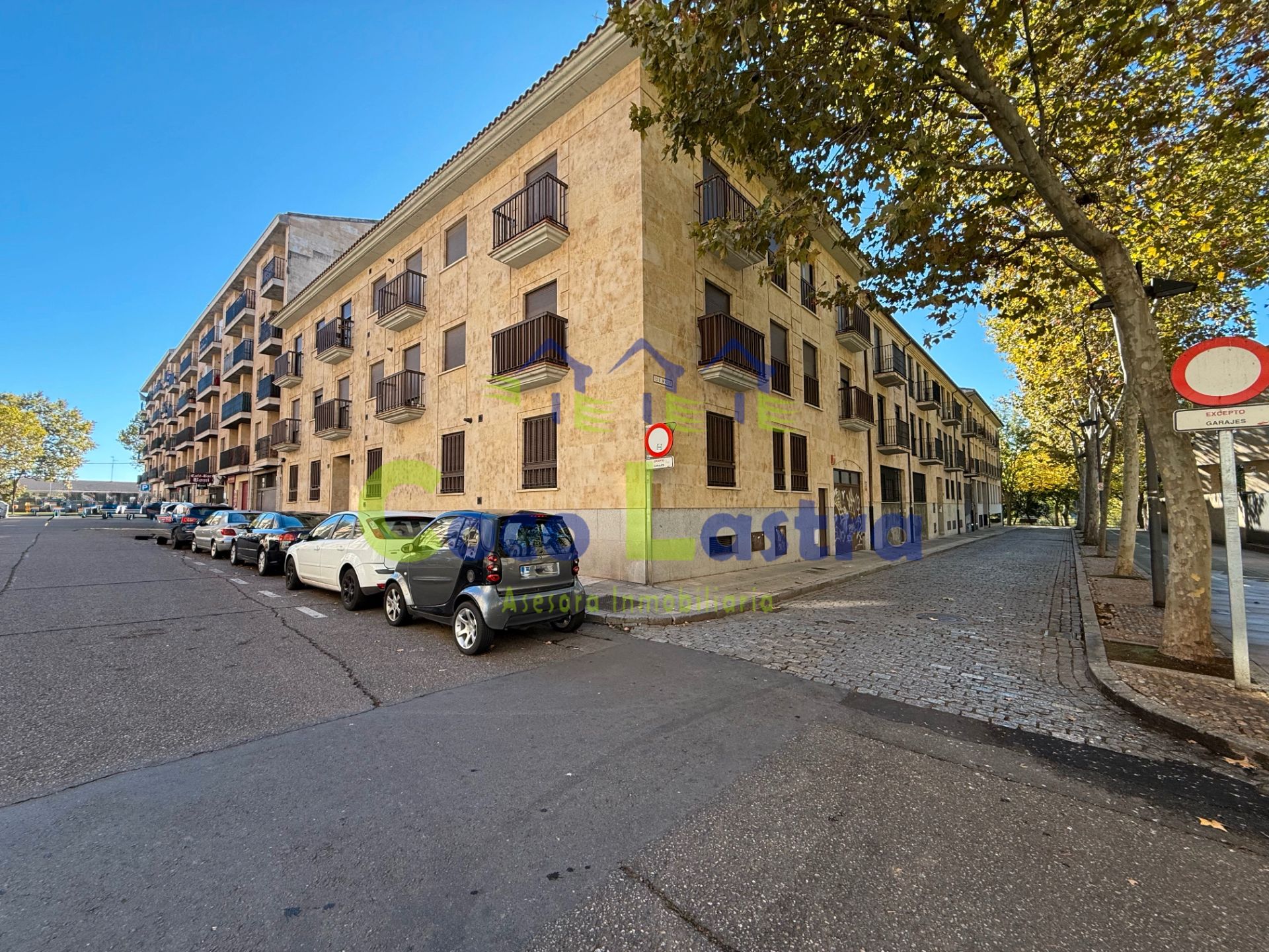 Vista exterior de Piso en venta en Salamanca Capital con Calefacción, Horno y Lavadora