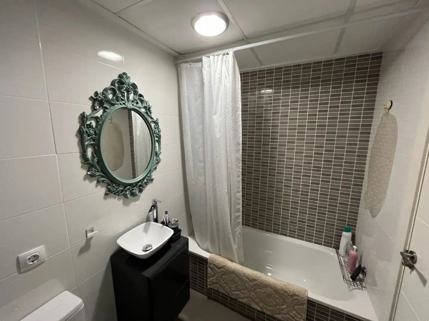 Bathroom of Flat for sale in  Albacete Capital  with Air Conditioner, Terrace and Balcony