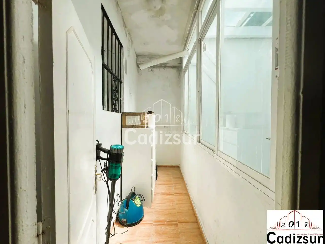 Piso en venta en Cádiz con Balcón