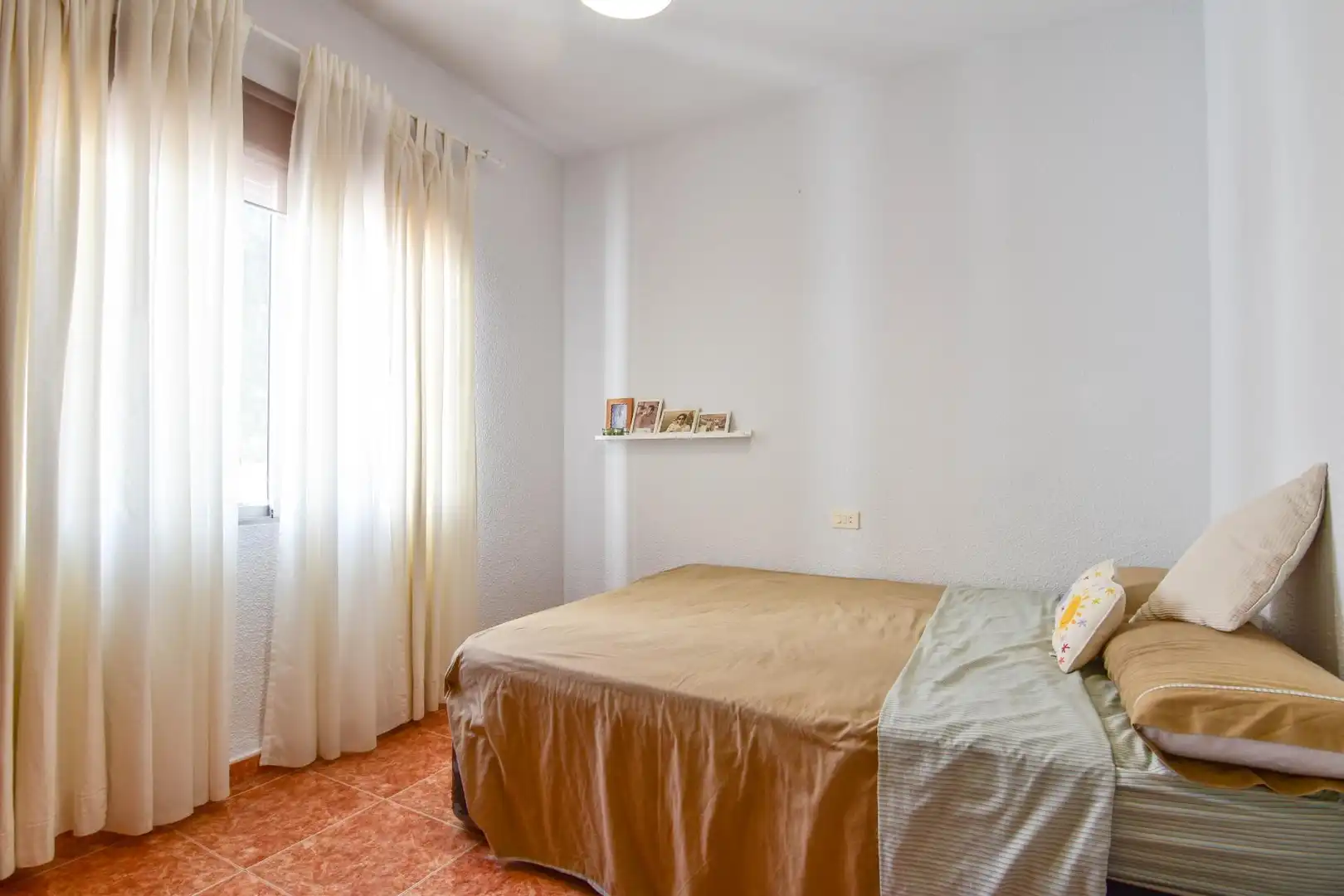 Habitación de Casa o chalet en venta en Benifaió con Aire acondicionado, Jardín privado y Terraza