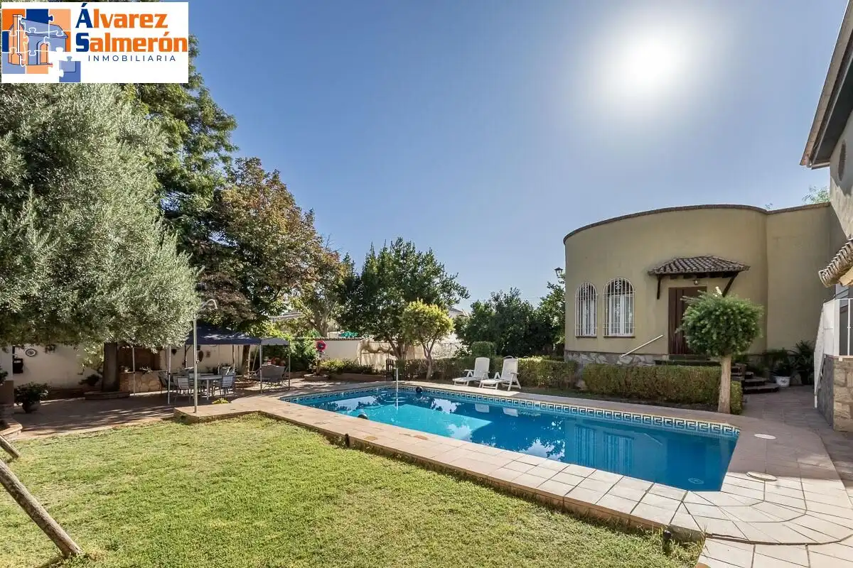 Detached house with pool for sale in Residencial Triana - Barrio Alto, imagen 2
