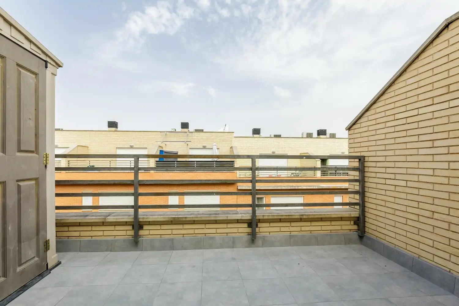 Terrassa de Casa adosada en venda en María de Huerva amb Calefacció, Jardí privat i Terrassa
