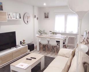 Sala d'estar de Pis en venda en Salamanca Capital amb Calefacció, Parquet i Forn