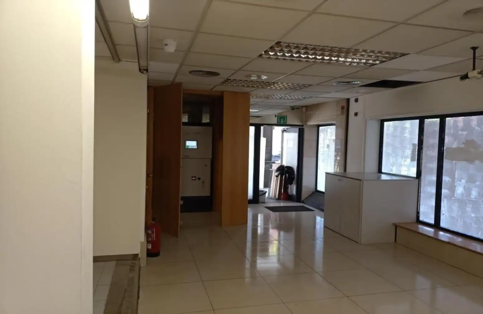 Business premises for sale in Molins de Rei - Calle FERRAN AGULLO, imagen 8