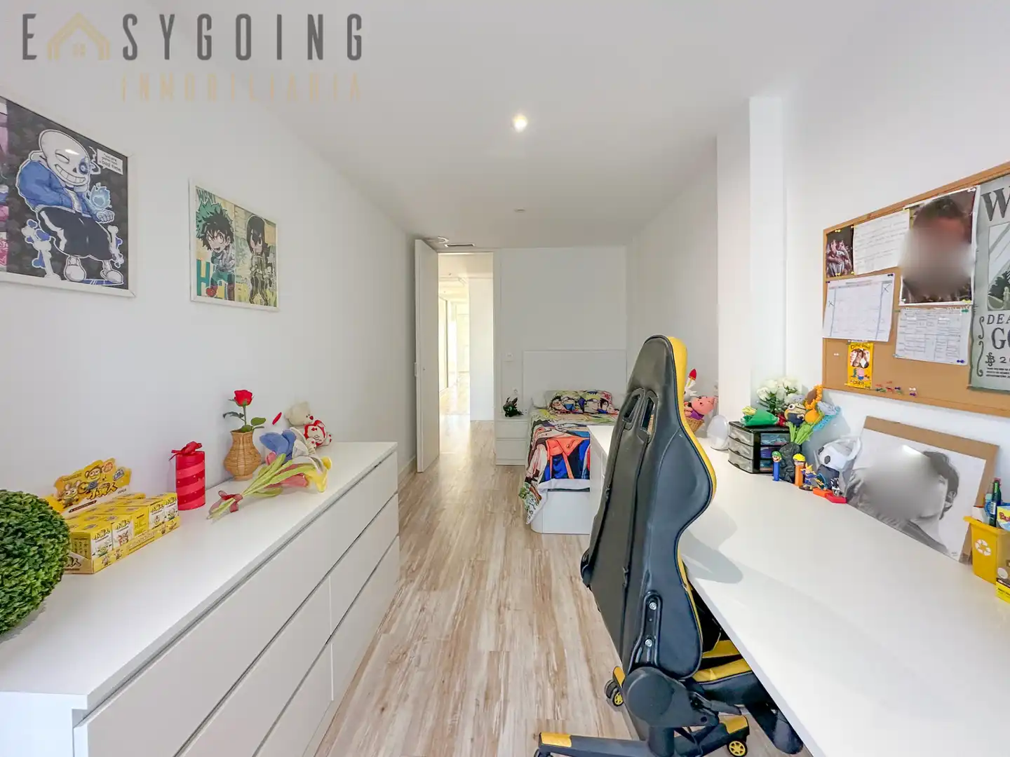 Habitación de Ático en venta en Elche / Elx con Aire acondicionado, Terraza y Amueblado