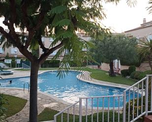 Piscina de Casa adosada de lloguer en Altafulla amb Aire condicionat i Terrassa