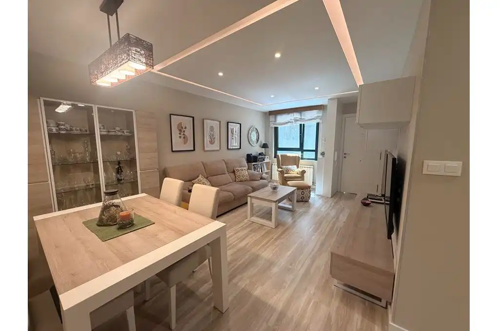 Sala de estar de Piso en venta en Teo con Calefacción, Parquet y Trastero