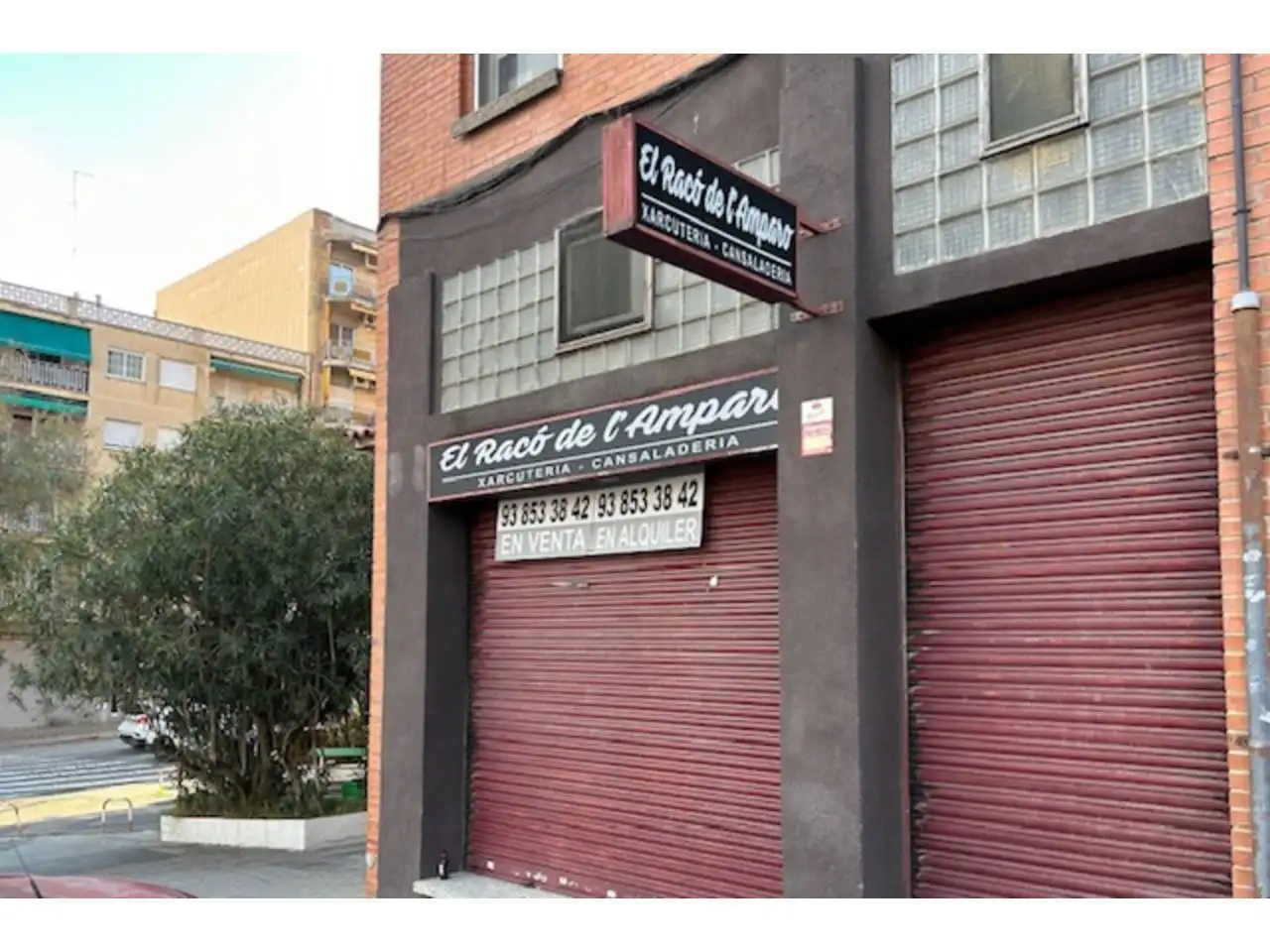 Außenansicht von Geschaftsraum zum Verkauf in Sabadell mit Klimaanlage