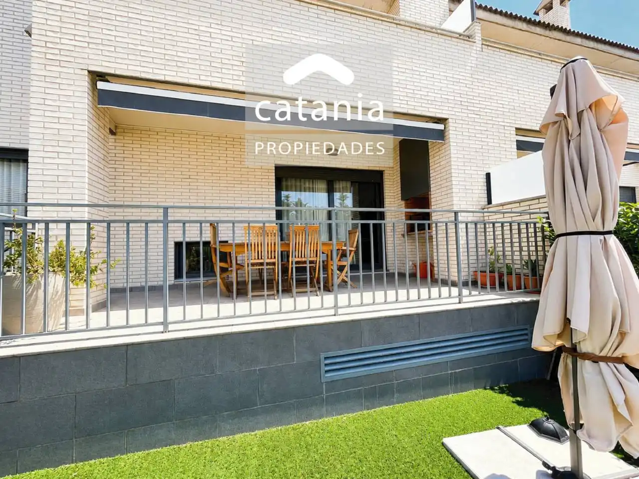 Casa bifamiliare con piscina in vendita a Calle Magnòlia, imagen 9