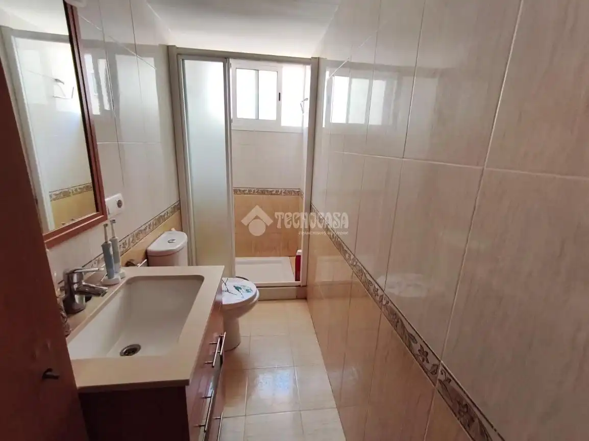 Bathroom of Flat for sale in Zaragoza  with Air Conditioner and Heating
