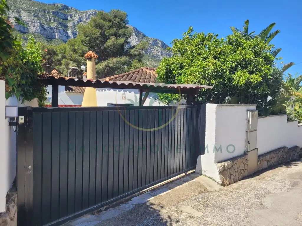 Exterior view of Houses for sale in Dénia