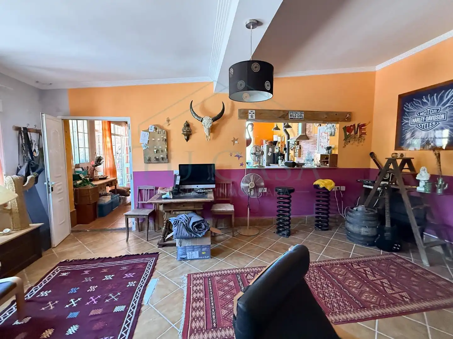 Sala d'estar de Casa o xalet en venda en Chiclana de la Frontera amb Jardí privat, Terrassa i Traster