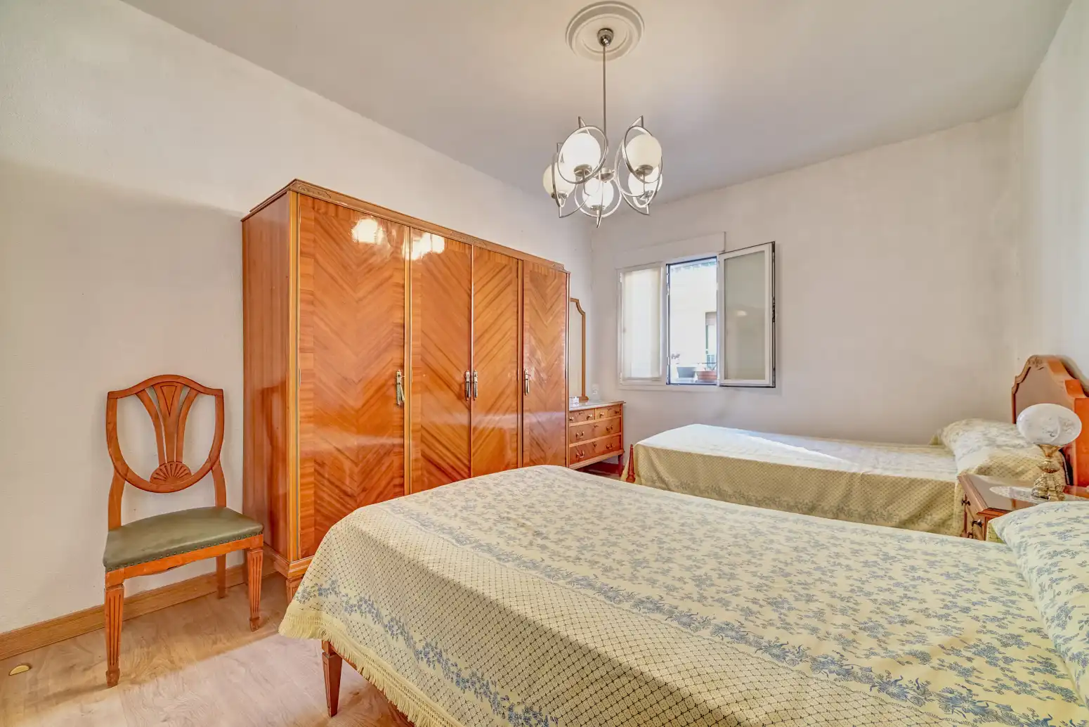 Habitación de Piso en venta en Burlada / Burlata con Calefacción, Parquet y Balcón