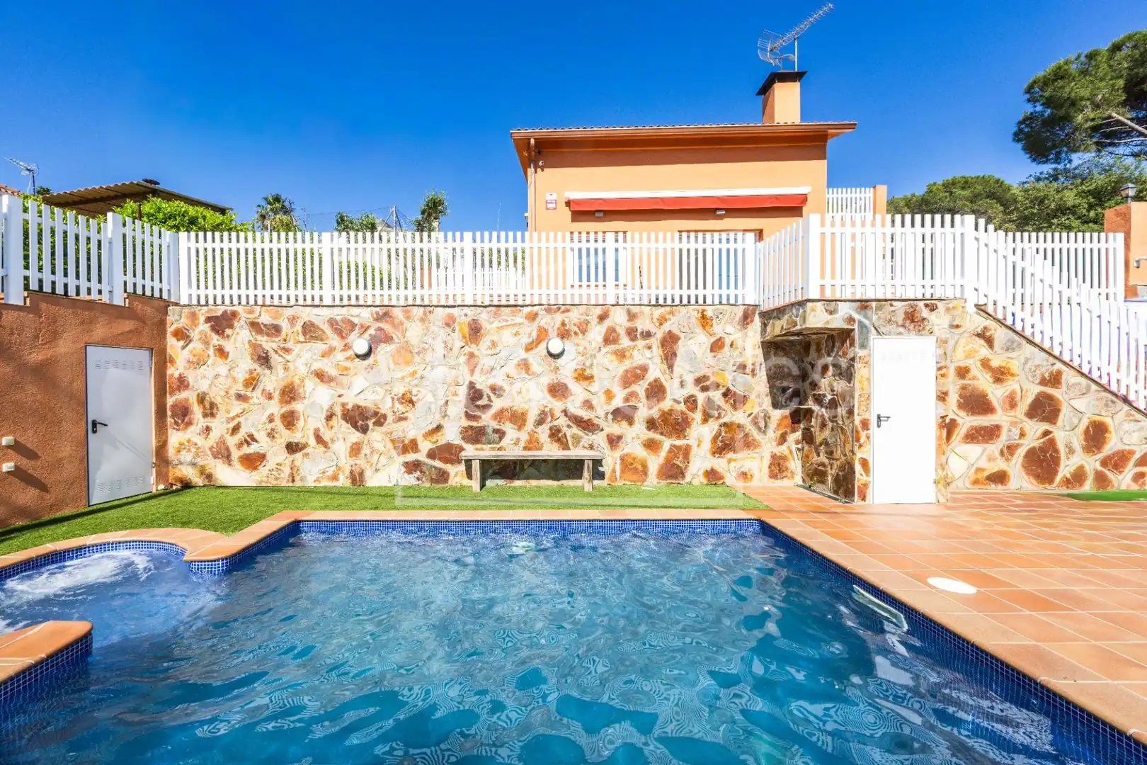 Piscina de Casa o chalet en venta en Cànoves I Samalús