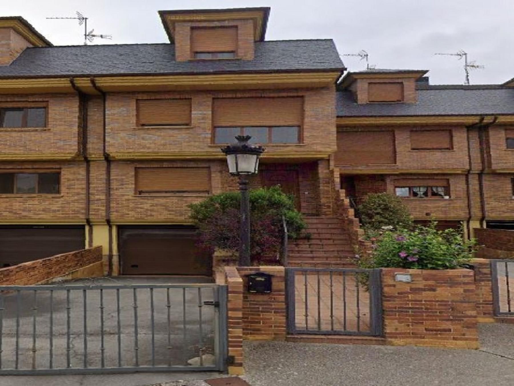 Exterior view of House or chalet for sale in Ponferrada