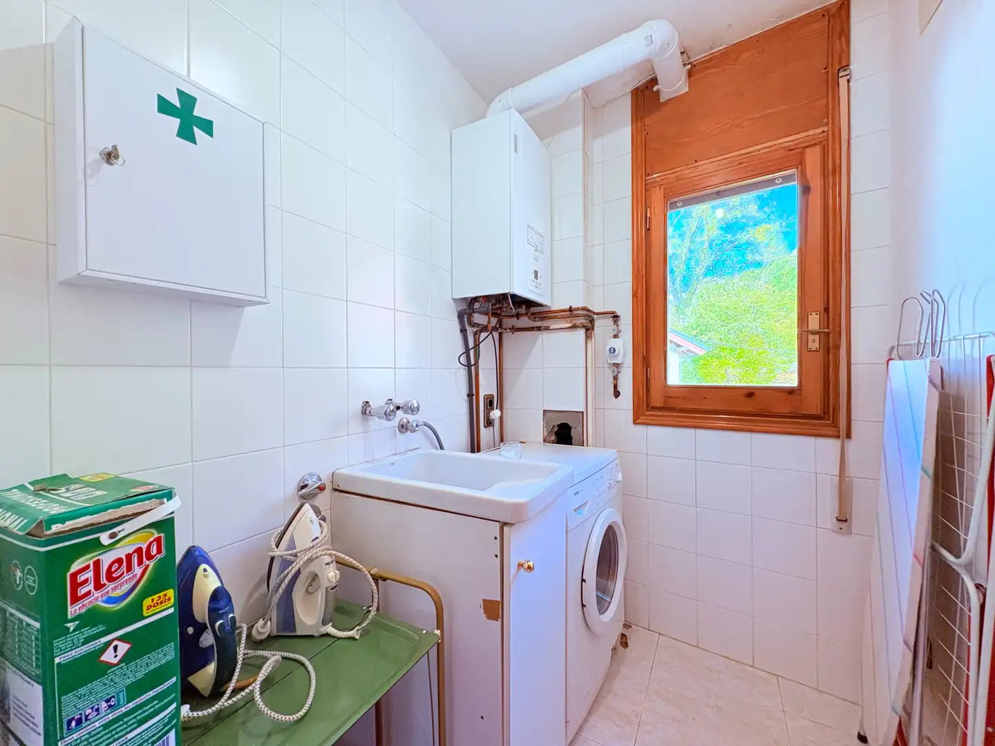 Badezimmer von Wohnung zum Verkauf in Sesué mit Heizung und Möbliert