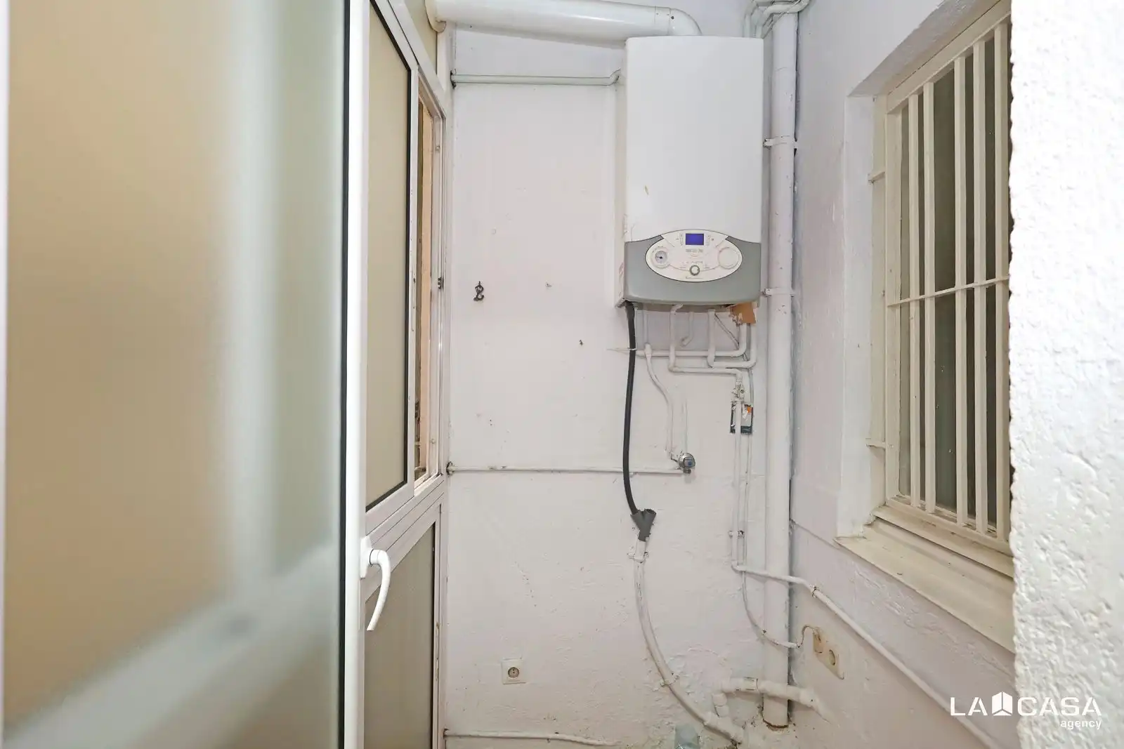 Piso en venta en Esplugues de Llobregat con Calefacción y Balcón