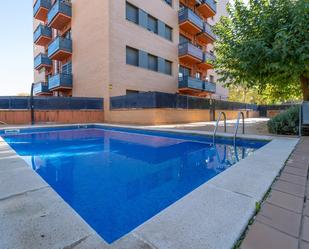 Swimming pool of Flat for sale in Salt  with Air Conditioner, Heating and Terrace