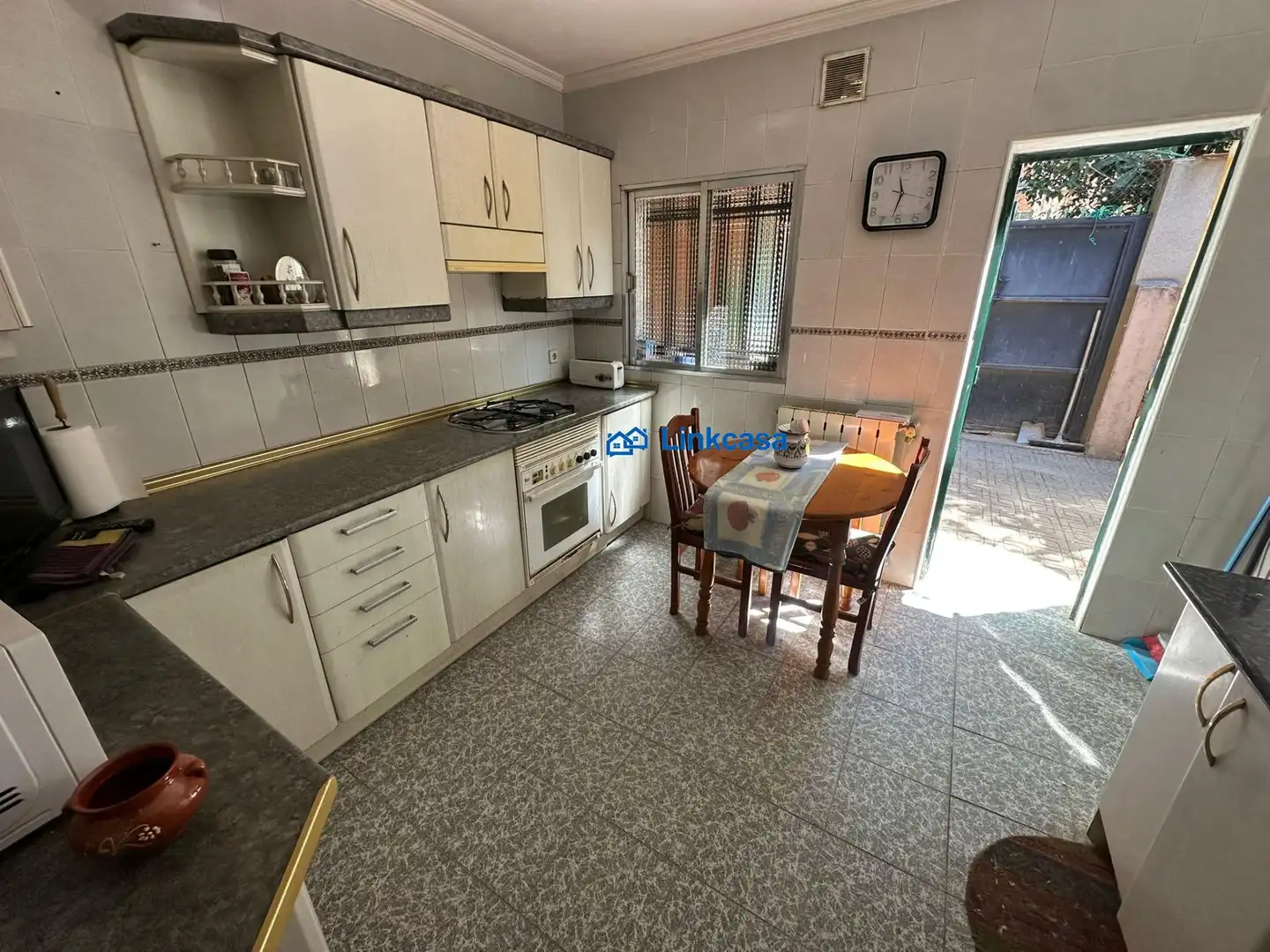 Kitchen of Houses for sale in Madrid  with Heating and Storage room