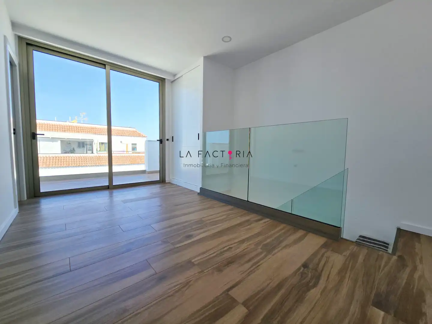 Habitación de Dúplex en venta en Santiago del Teide con Aire acondicionado, Terraza y Trastero