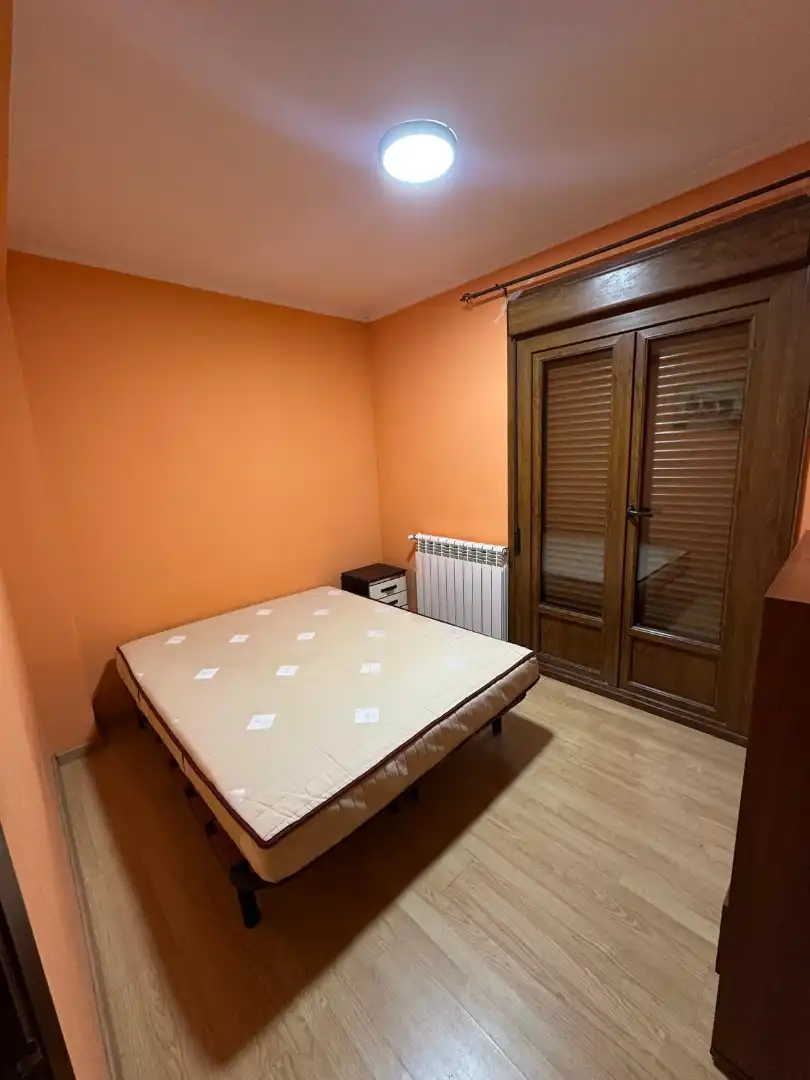 Habitación de Piso en venta en Cenicero con Calefacción
