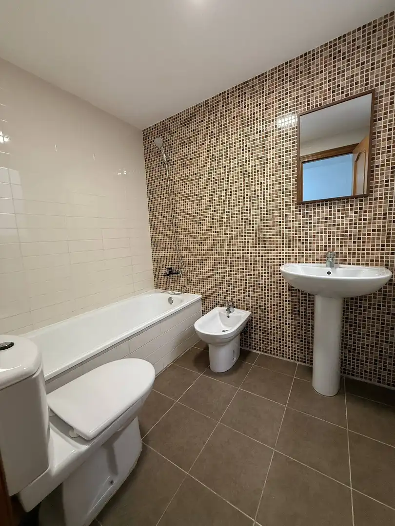 Bathroom of Ground floor for rent in Rafelbuñol / Rafelbunyol, Valencia