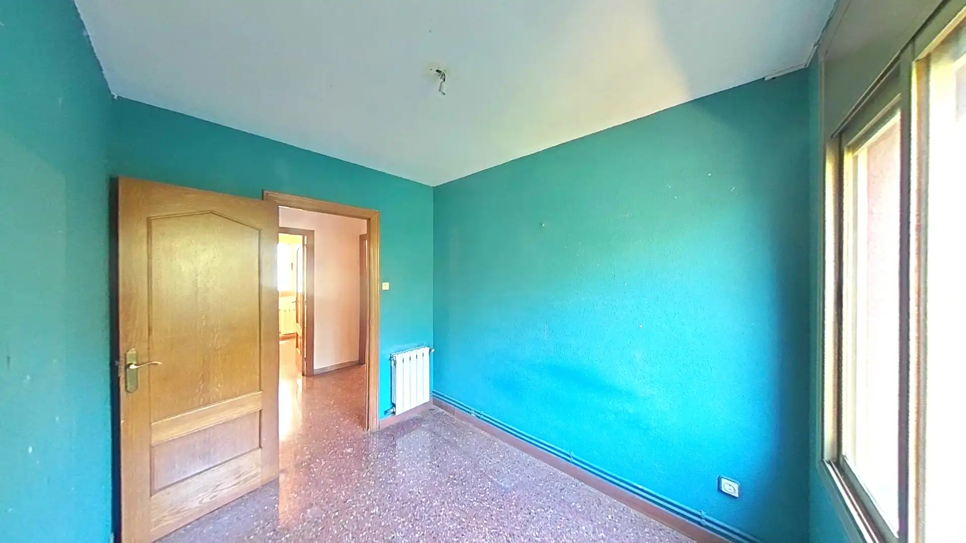 Dormitori de Apartament en venda en Terrassa amb Aire condicionat i Balcó