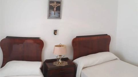 Foto 5 de Casa adosada en venda a Calle Martín Mora, 38, Sabiote, Jaén