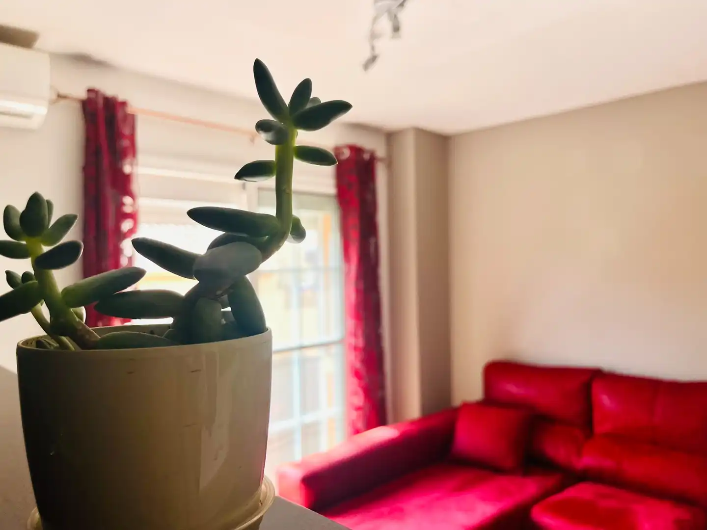 Vista exterior de Piso en venta en Alhaurín de la Torre con Aire acondicionado, Trastero y Amueblado
