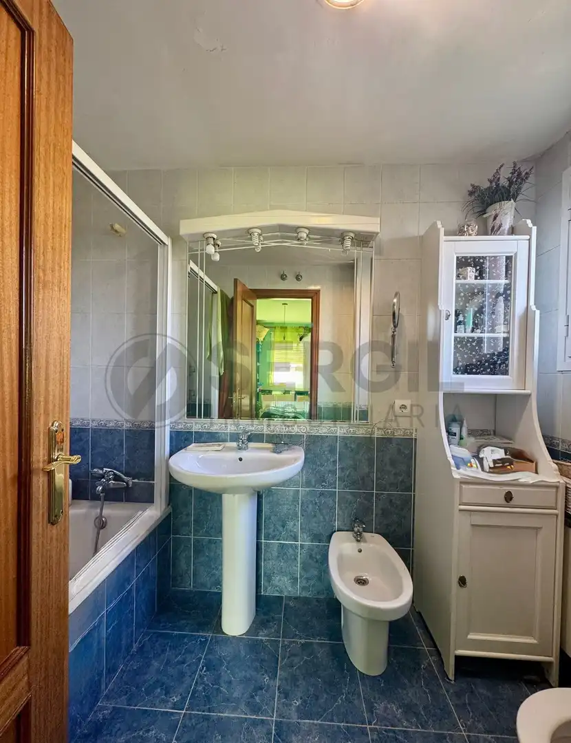 Badezimmer von Wohnung zum Verkauf in Palazuelos de Eresma mit Heizung, Abstellraum und Möbliert
