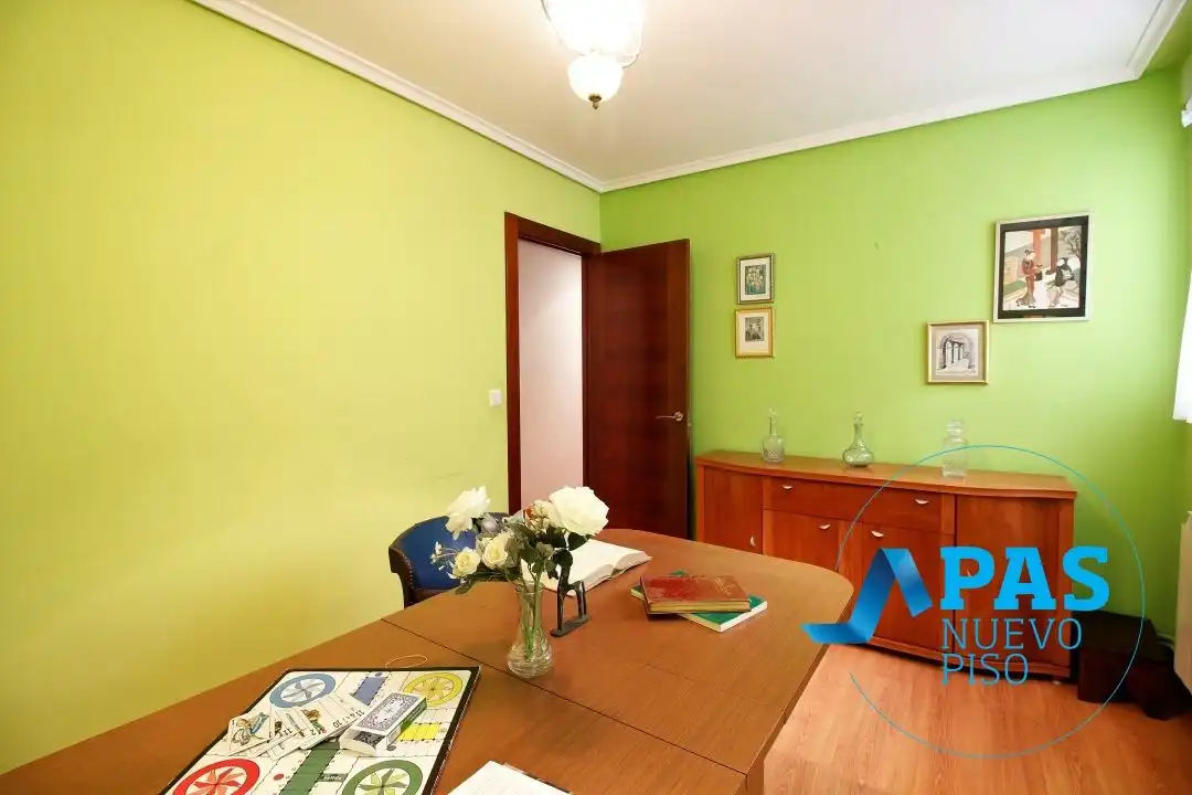 Comedor de Piso en venta en Santander con Calefacción
