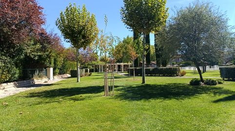 NO COBRAMOS HONORARIOS DE INTERMEDIACIÓN AL COMPRADOR!Impresionante chalet pareado en esquina en la Avenida principal de Entrepino, imatge 4